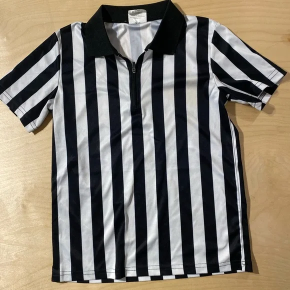 Black and White Striped Kid’s Shirt Large (NI) - Picture 3 of 6